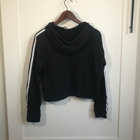 Adidas Black Cropped Sweatshirt - Picture 6 of 6